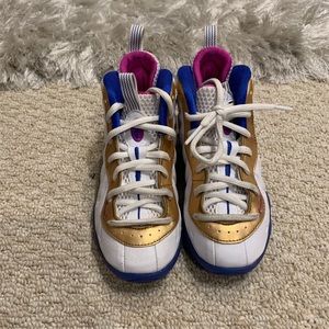Nike shoes